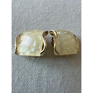 VTG Coro Clip Earrings